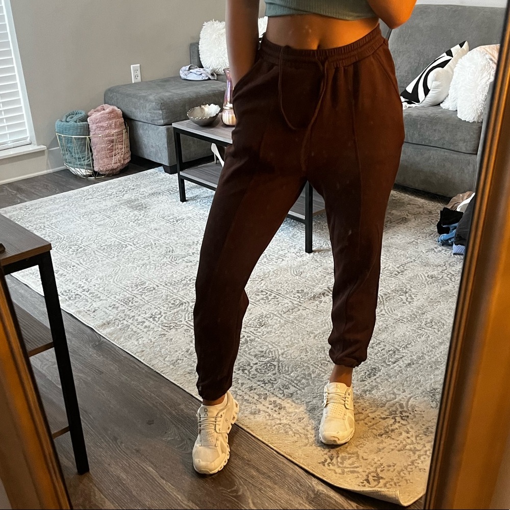 Windsor Brown Sweatpants